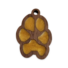 Load image into Gallery viewer, Paw Print Keychain